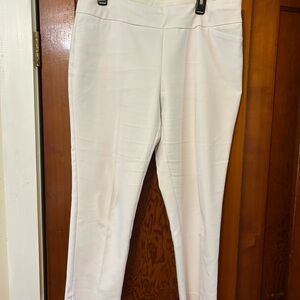 Investments Off-White Cropped Pants